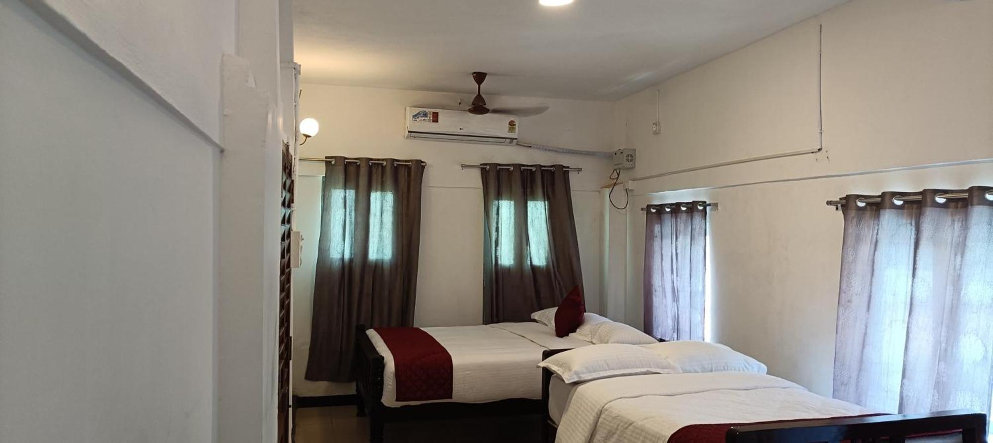 Le Epic Resort Virāmpattinam Exteriör bild